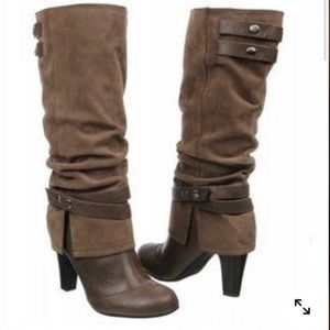 Fergalicious calf high Boots ⭐️